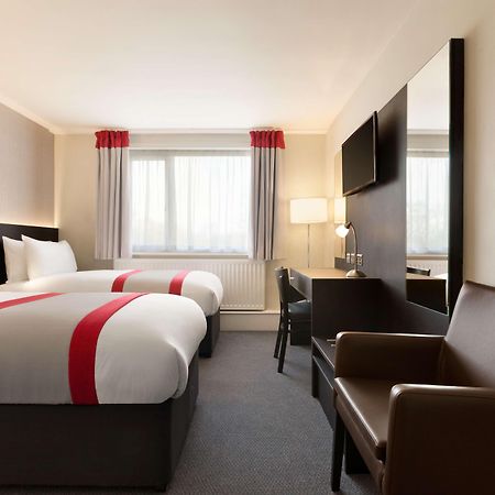 Ramada Chorley South Hotel Exterior photo