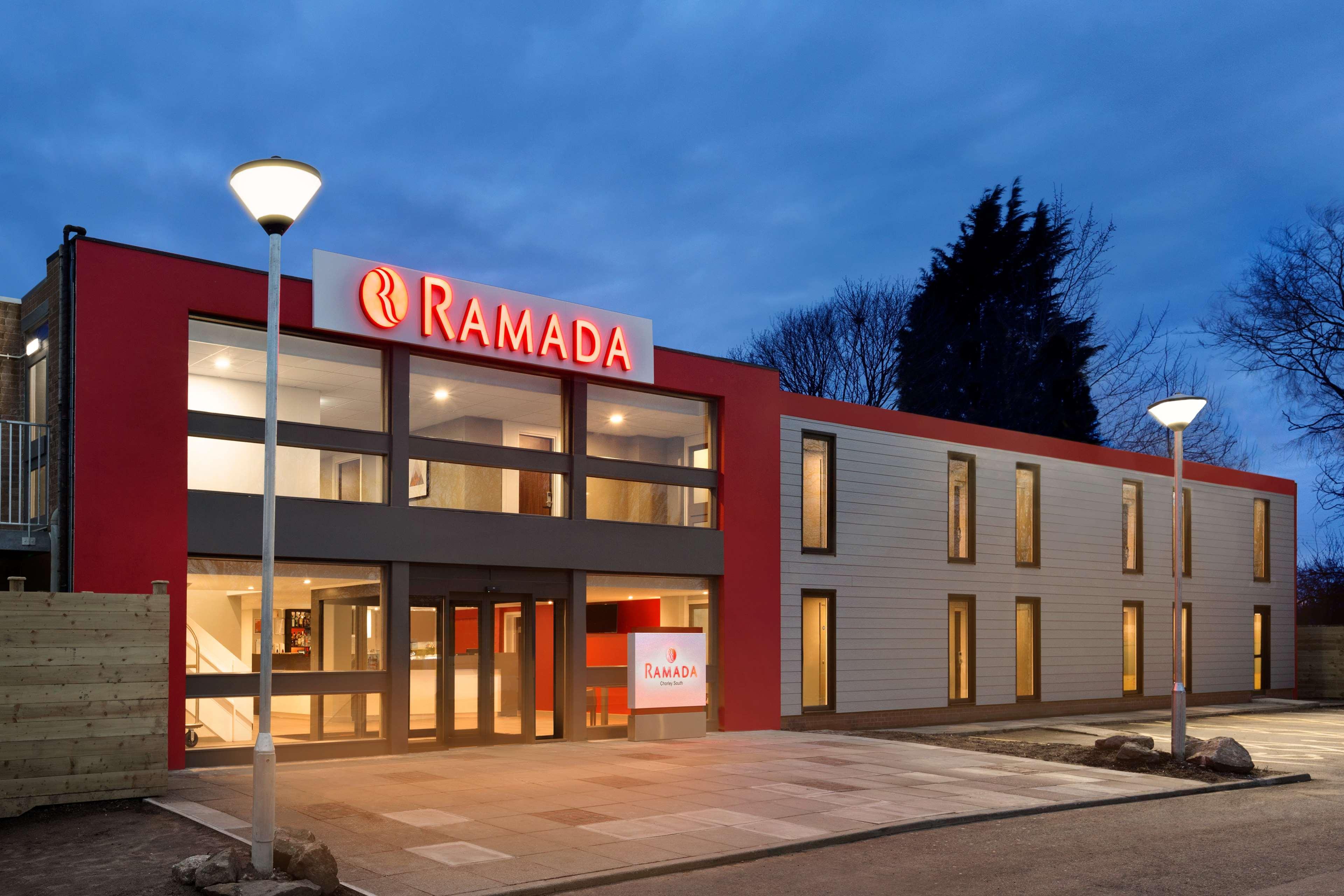 Ramada Chorley South Hotel Exterior photo