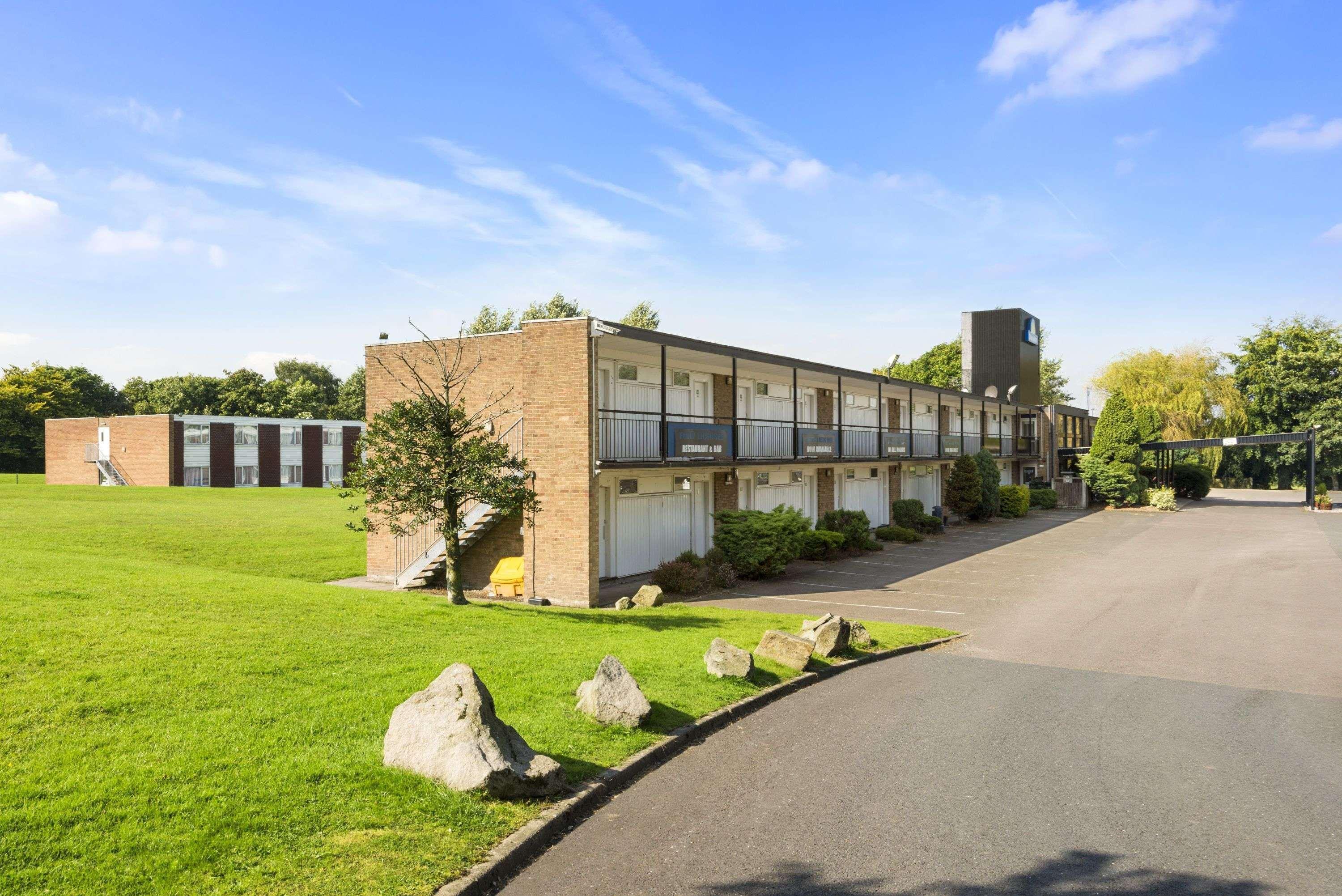 Ramada Chorley South Hotel Exterior photo